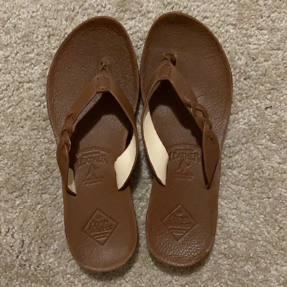 Flip flops Free Waters